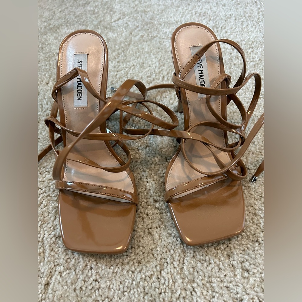 Steve Madden Uplift Camel Patent Heels